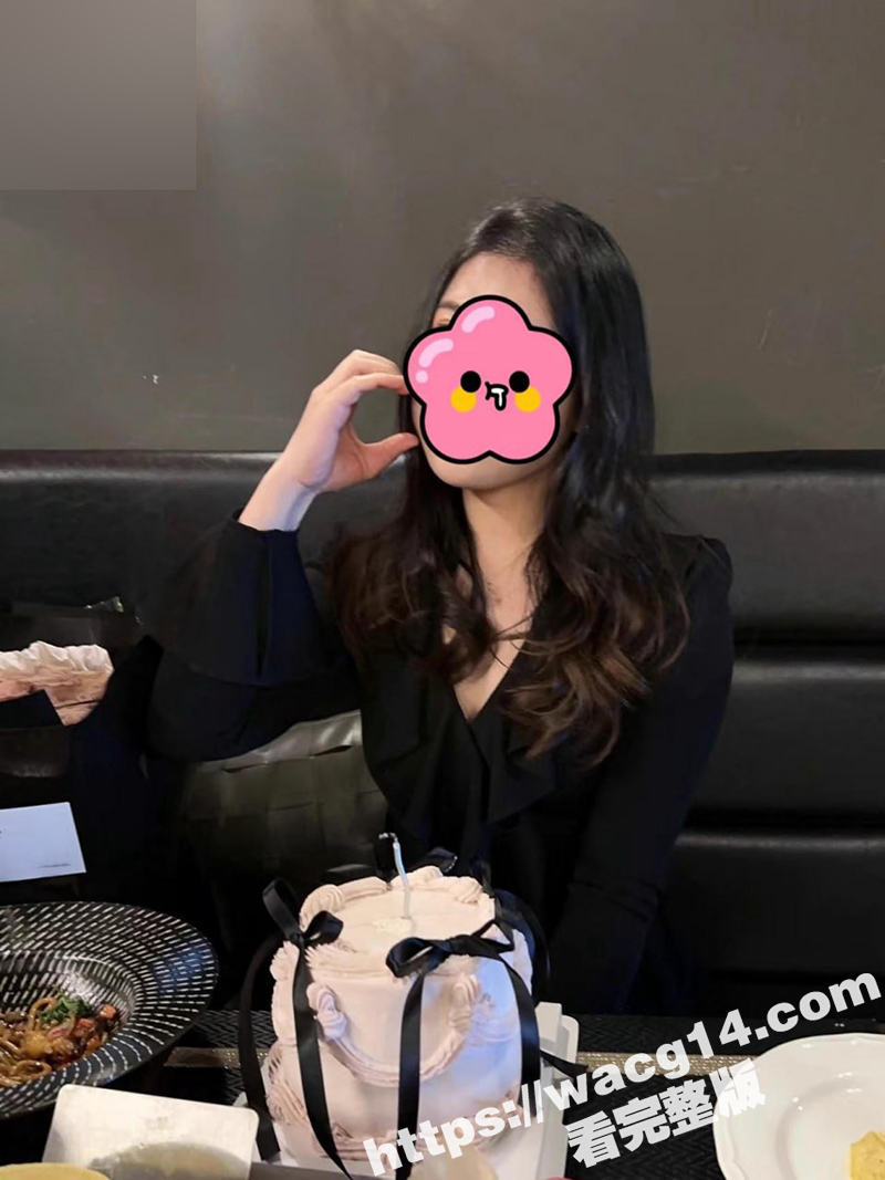 大神乱伦性感嫂子 陪嫂子高铁站接我哥 强迫穿着黑丝的嫂子车震 让她带着我的精液去见我哥