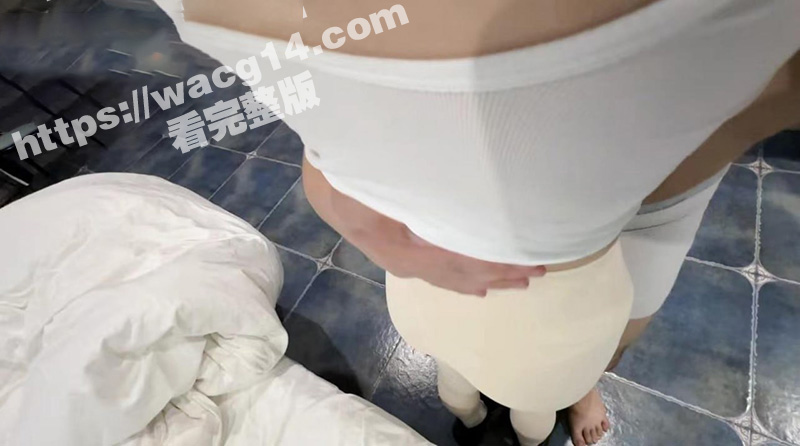 和身穿瑜伽裤的小萝莉相关图片