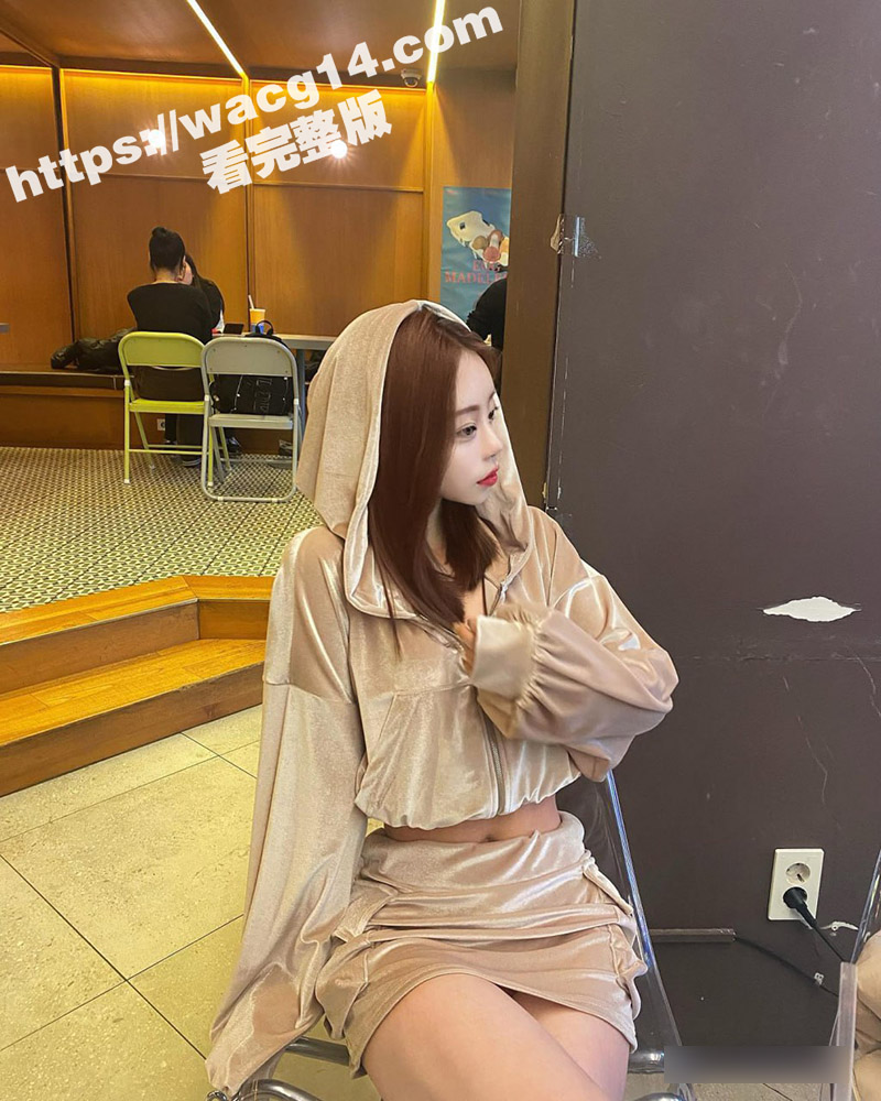韩国前女团成员 下海相关图片