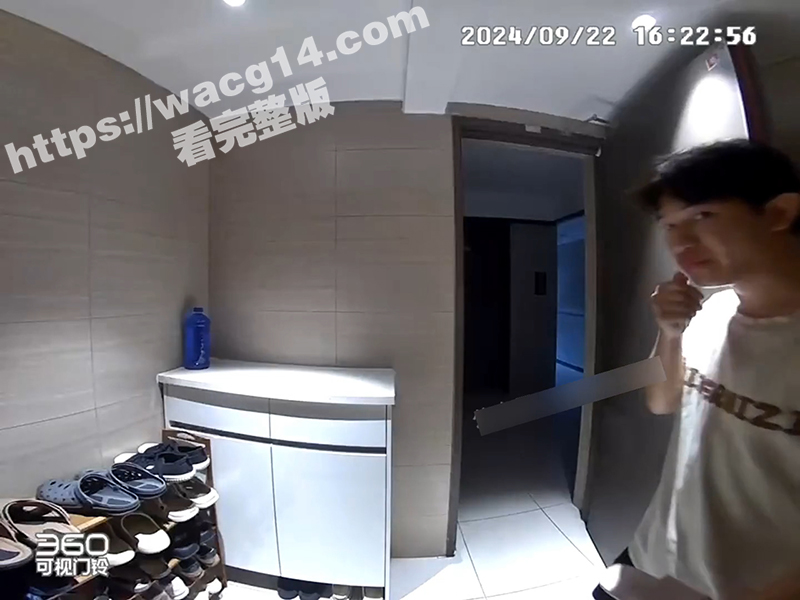 监控偷拍变态男 恋物相关图片