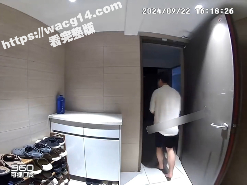 监控偷拍变态男 恋物相关图片