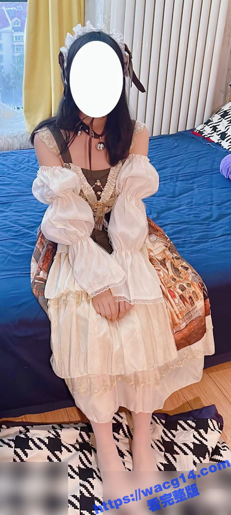 亲妹洛丽塔的诱惑 性感美腿配白色丝袜 粉嫩小穴诱人至极 得此妹哥何求啊