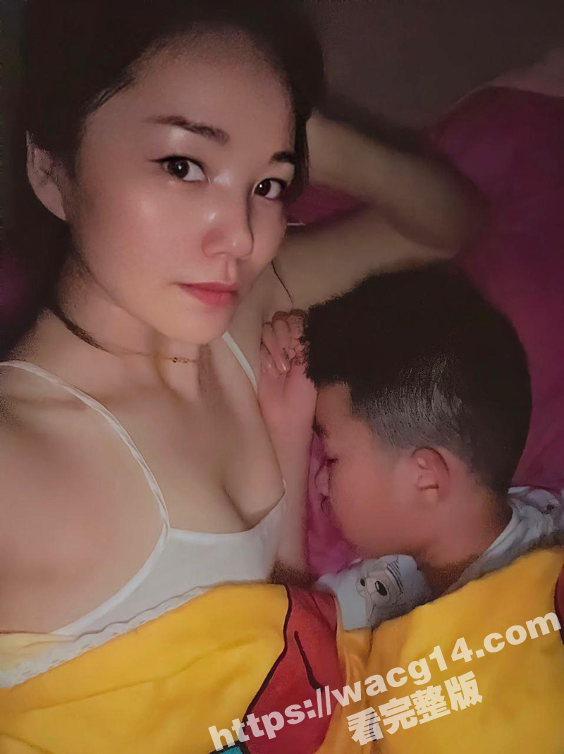 27岁宝妈杨娟婚内出相关图片