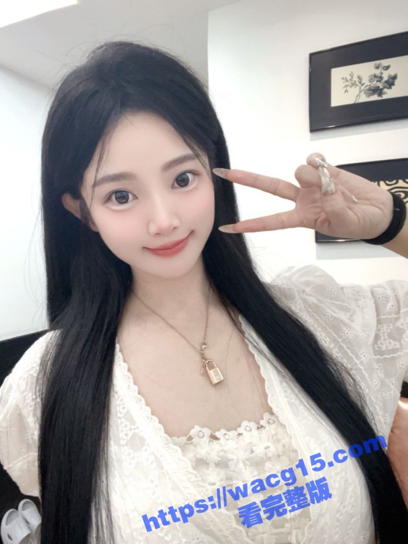 艺术学院舞蹈系校花女神和男友性爱视频被渣男泄密 JK短裙白丝诱惑至极 坐在沙发上疯狂抽插！