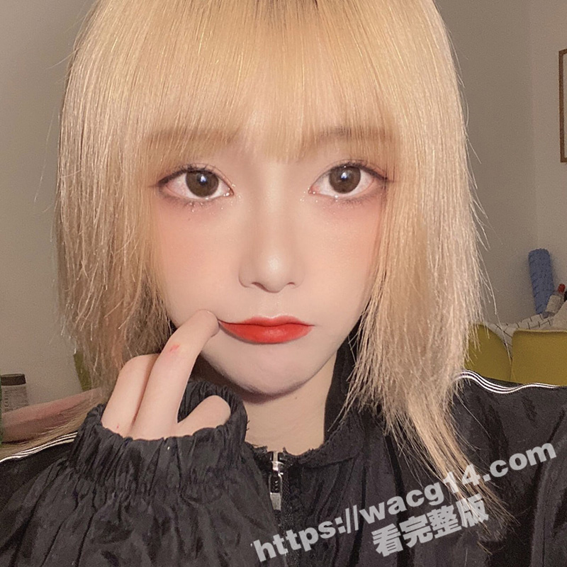 推特大美女小苏苏金主御用母狗二指禅自慰镜头特写 童颜巨乳黑丝大长腿勾魂大尺度开拍福利流出