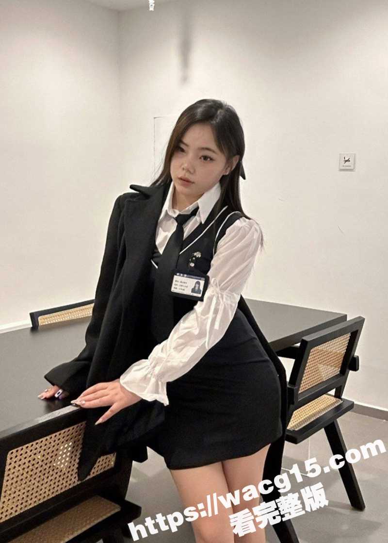 成都温江艺校舞蹈老师相关图片