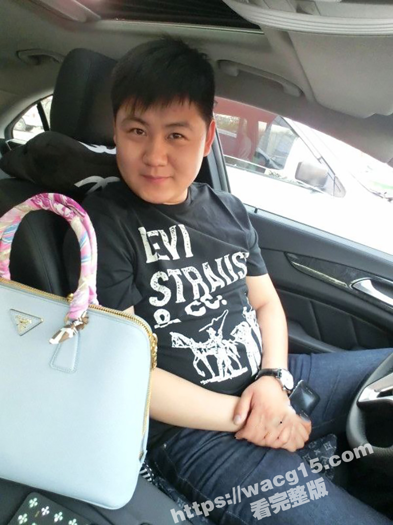 高颜值富婆女王范贵妇相关图片