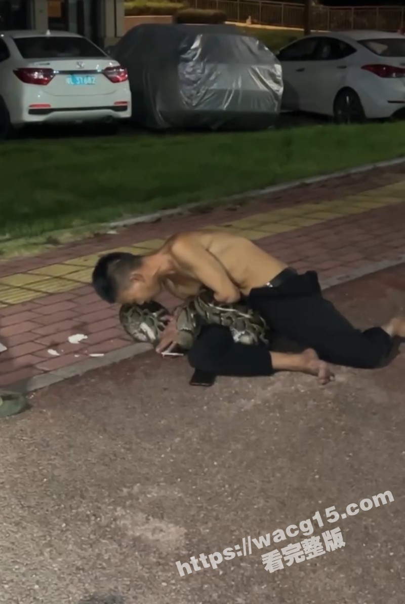 广东惠州一男子醉酒后相关图片
