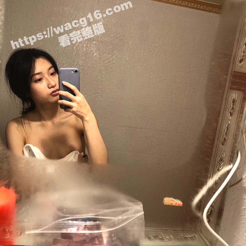商学院女神高材生丽莉相关图片