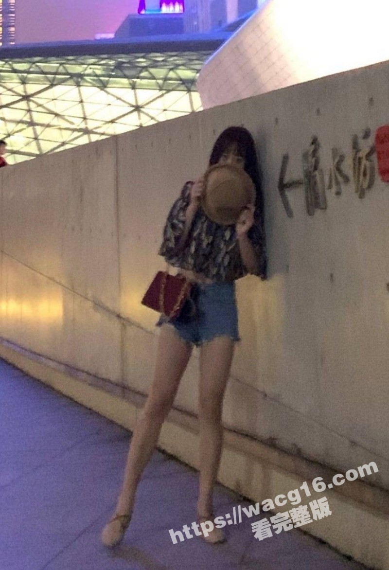 反差人妻骚母犬上演二相关图片