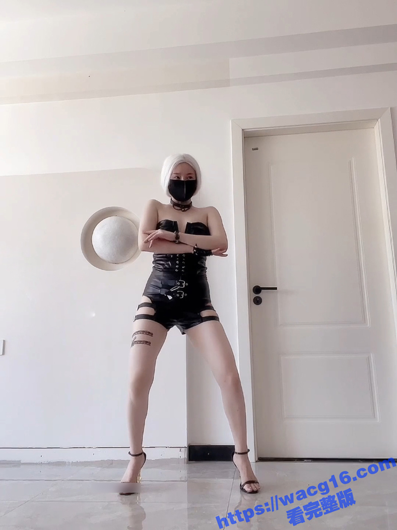 推特顶级美腿福利姬 相关图片