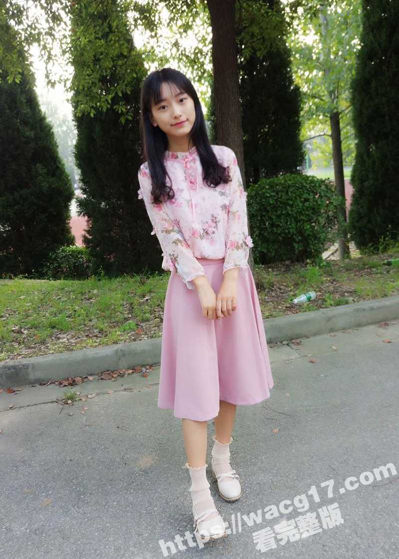 极品女大学生 高佳蓓 丝袜小脚娇嫩尤物被玩弄！稚嫩小雏菊承受极致挑逗！