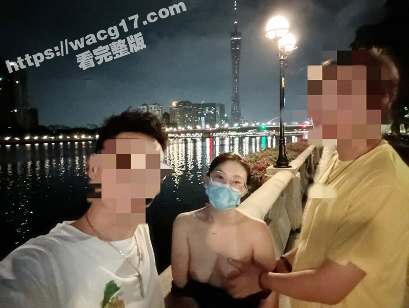宇宙的琴弦上演现实版绿帽奴天堂 亲手将美艳少妇娇妻献给高中同学 三人共赴云雨巫山！