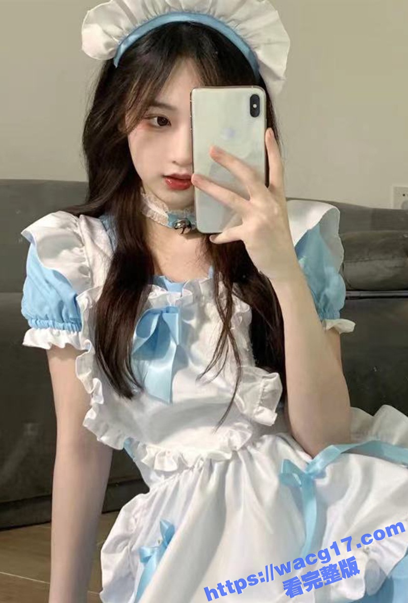 白嫩00后巨乳美少女相关图片