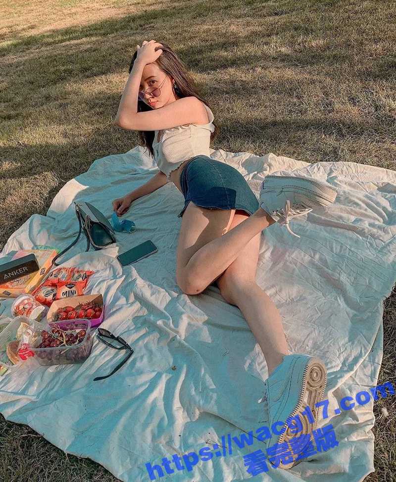 极品女大学生被摄影师诱骗到酒店爆操 美女被迫承欢沦为肉棒奴隶 被暴力抽插高潮不止！
