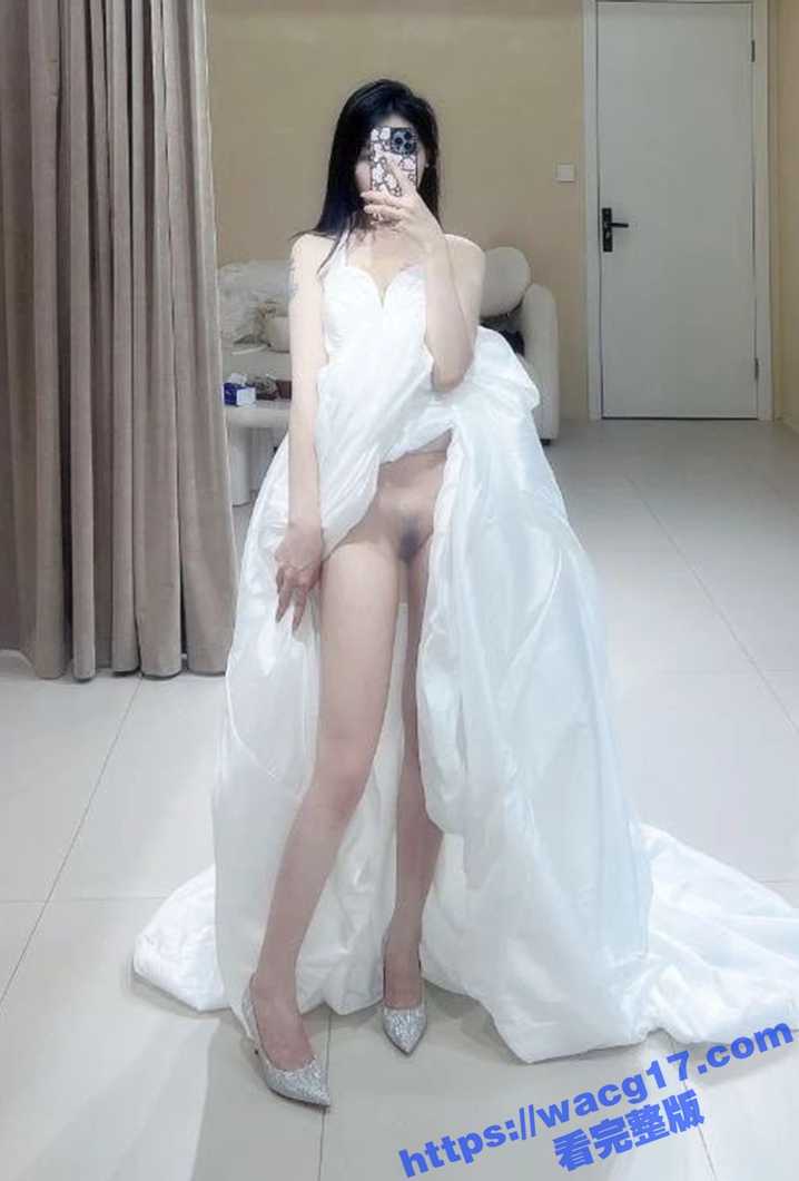 高端女模三亚伴游日常相关图片