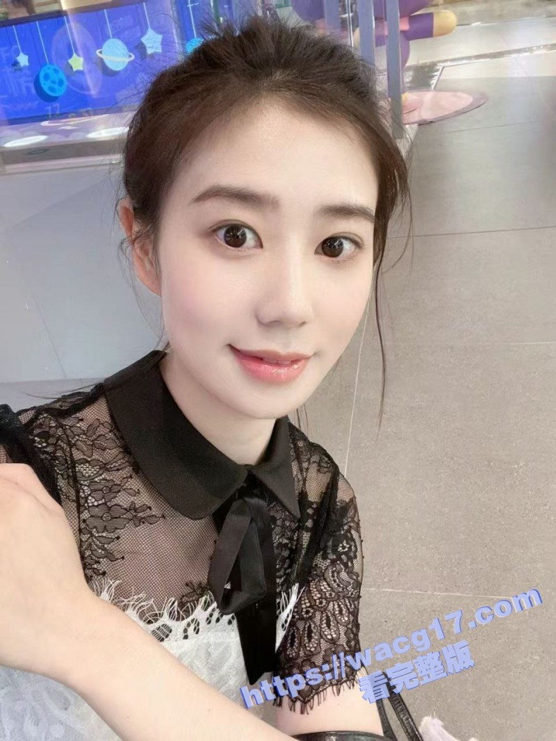 趁兄弟出差 爆操结婚不久的性感弟媳！口交技术非常一流 被后入爆操征服干的骚货淫叫连连！