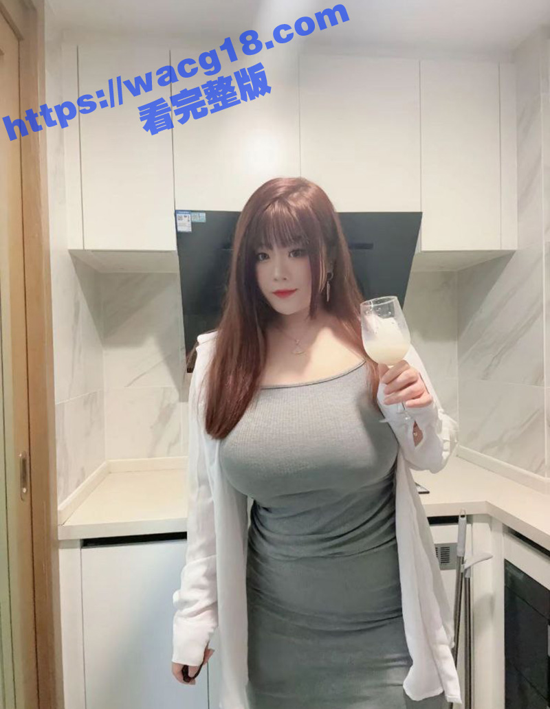上帝视角观看抖音巨乳相关图片