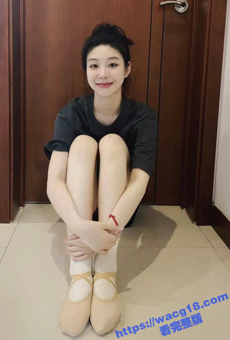 舞蹈生学姐约炮与金主相关图片