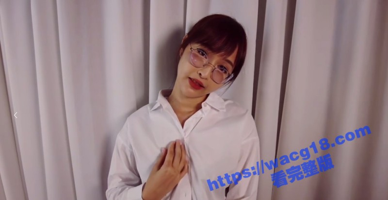 极品眼镜美女职员 酒相关图片