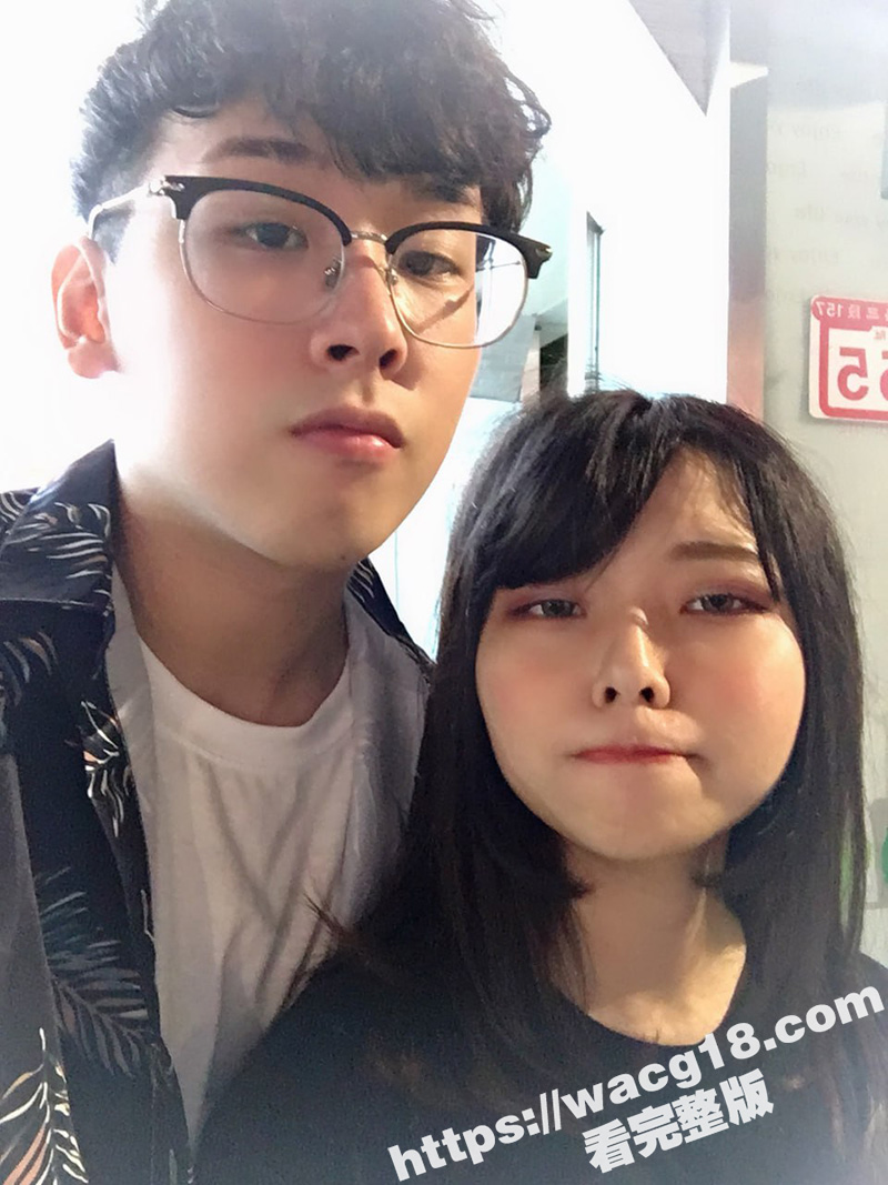 约炮寝室兄弟漂亮女友相关图片