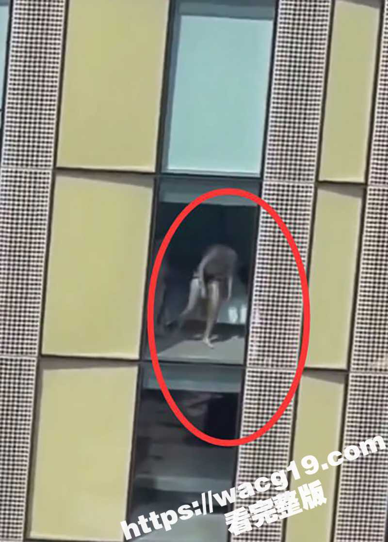火爆外网的偷拍视频 相关图片