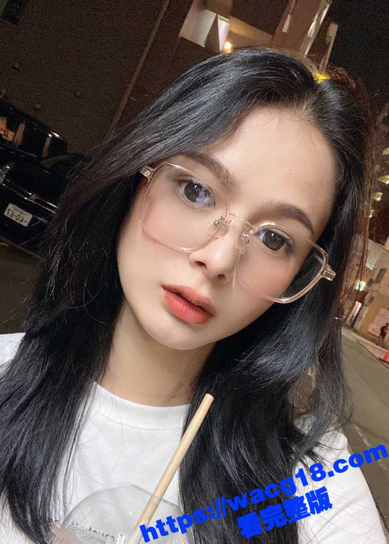 泰国知名网红TIKT相关图片