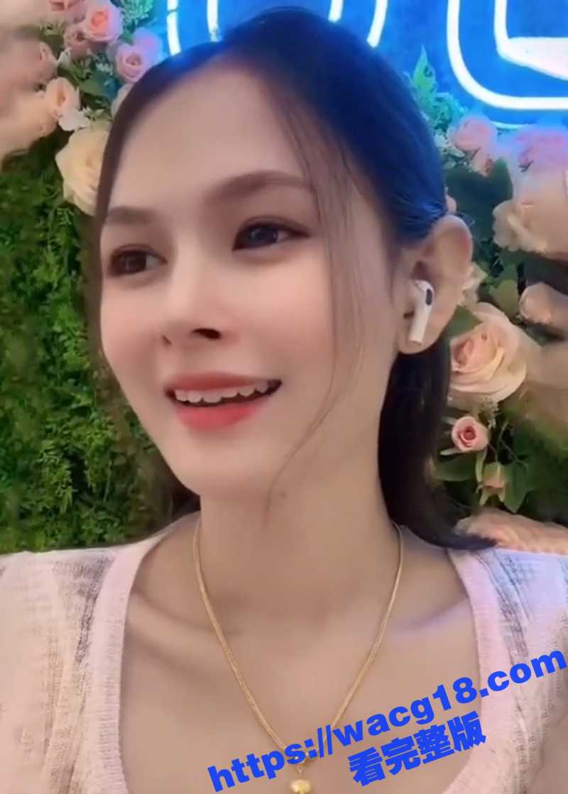 泰国知名网红TIKT相关图片