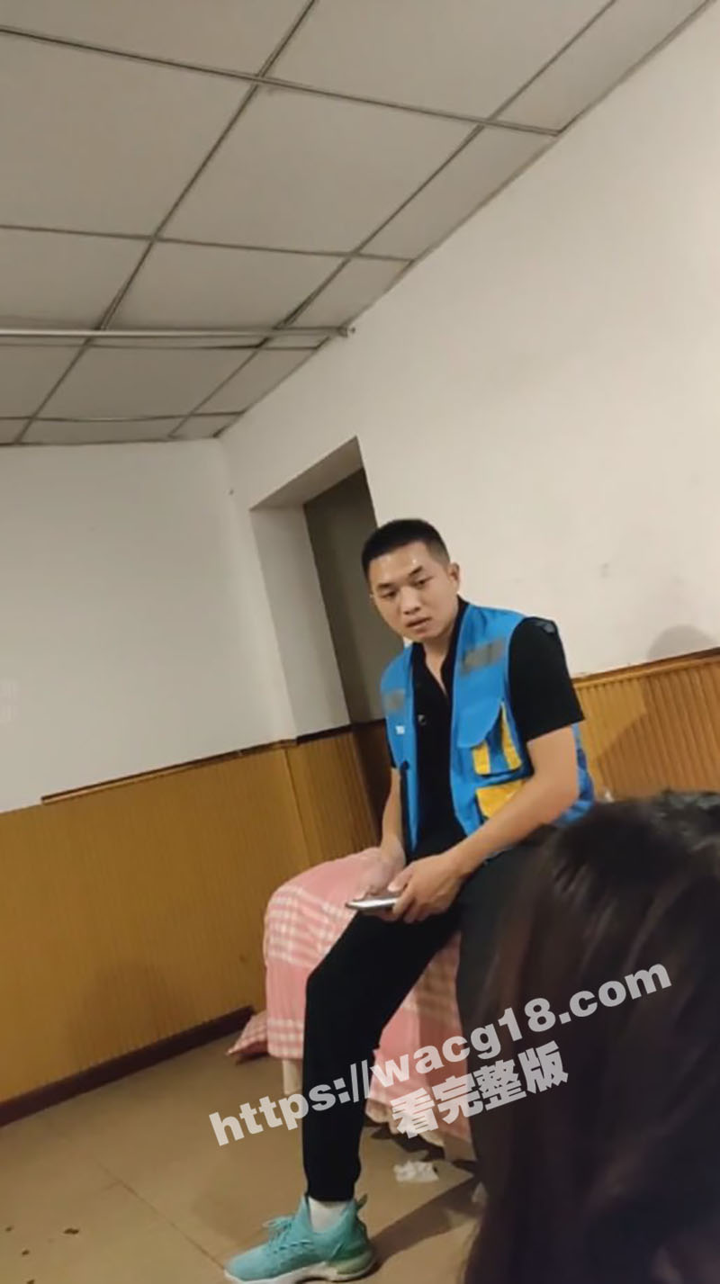 富二代路少玩出新花样 伪装外卖员300元拿下中年欲女 这哥们真不挑主打一个经济实惠
