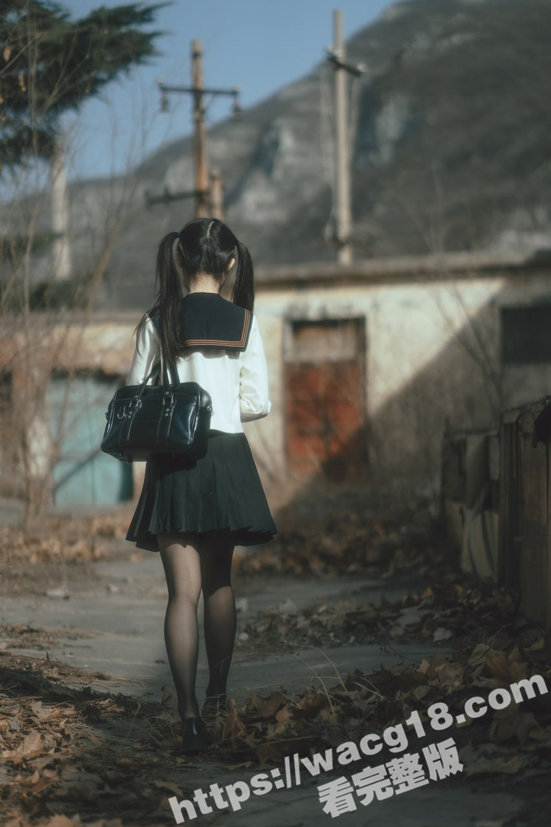 邻家JK学生妹极其早相关图片