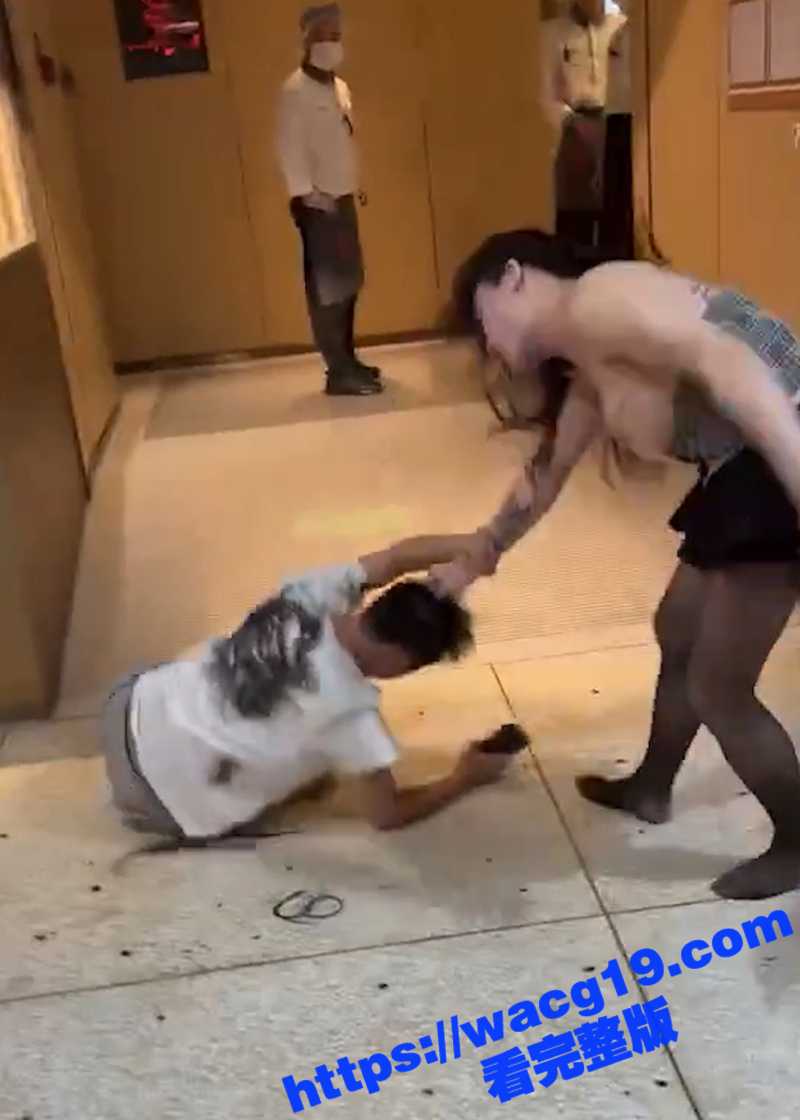 长沙海底捞女战神姜颜相关图片