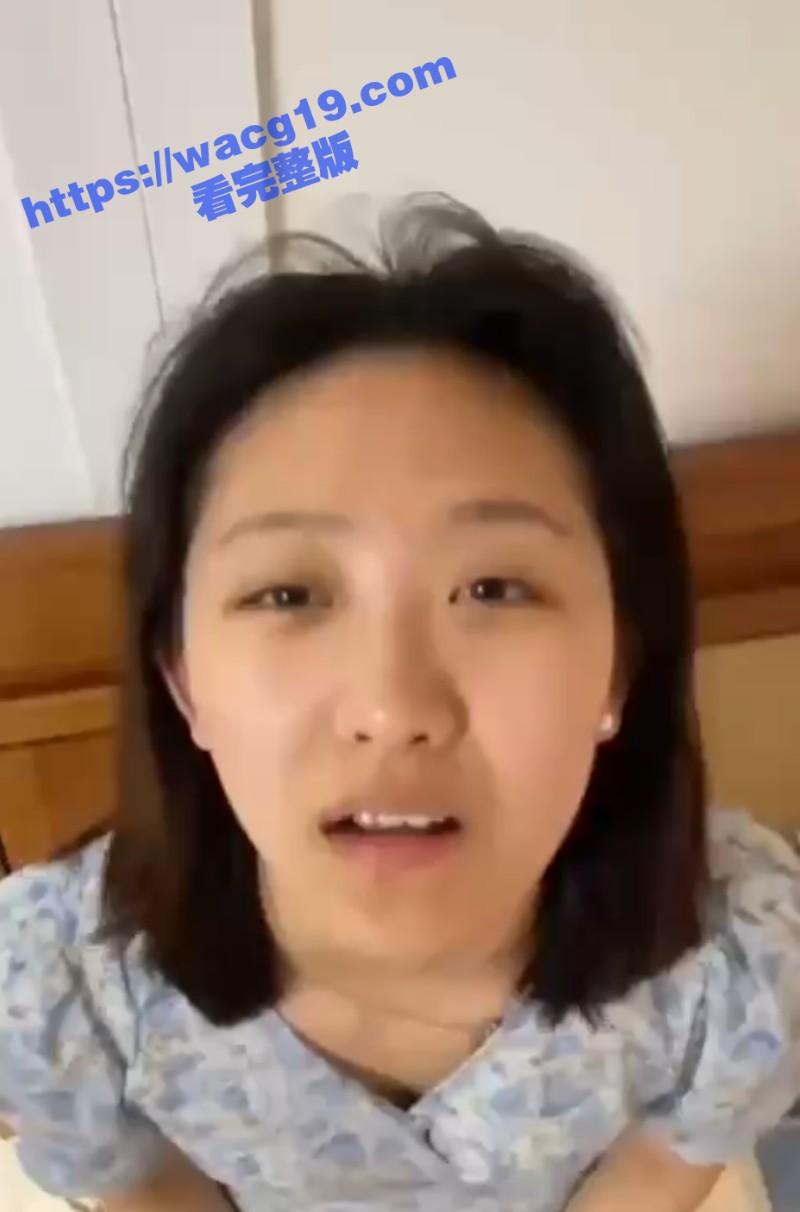 超下贱精盆母狗跪地接相关图片