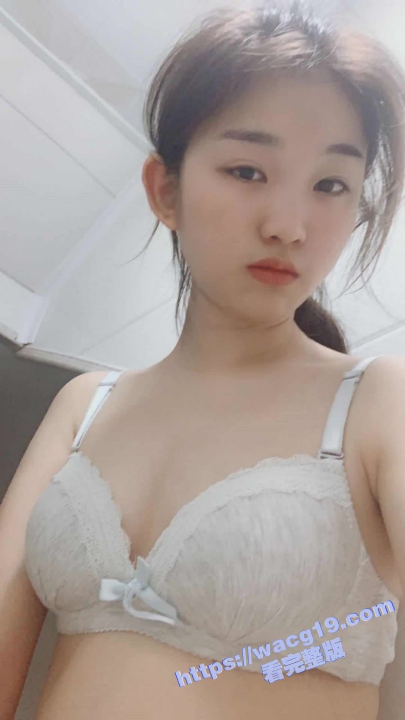 广东金融学院清纯女大相关图片