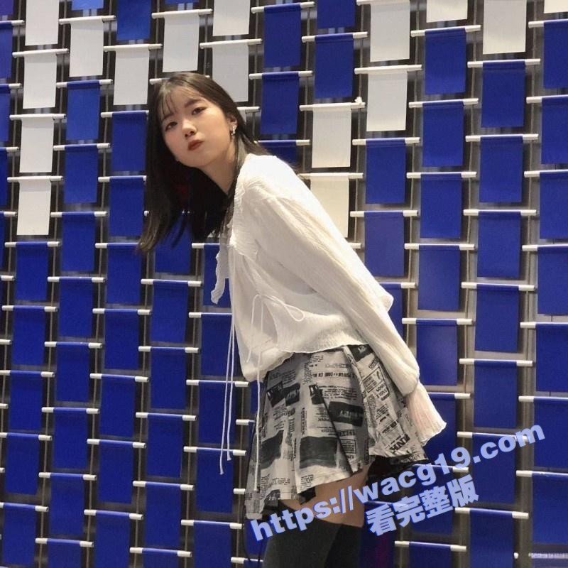 高颜值双马尾萝莉白伟相关图片