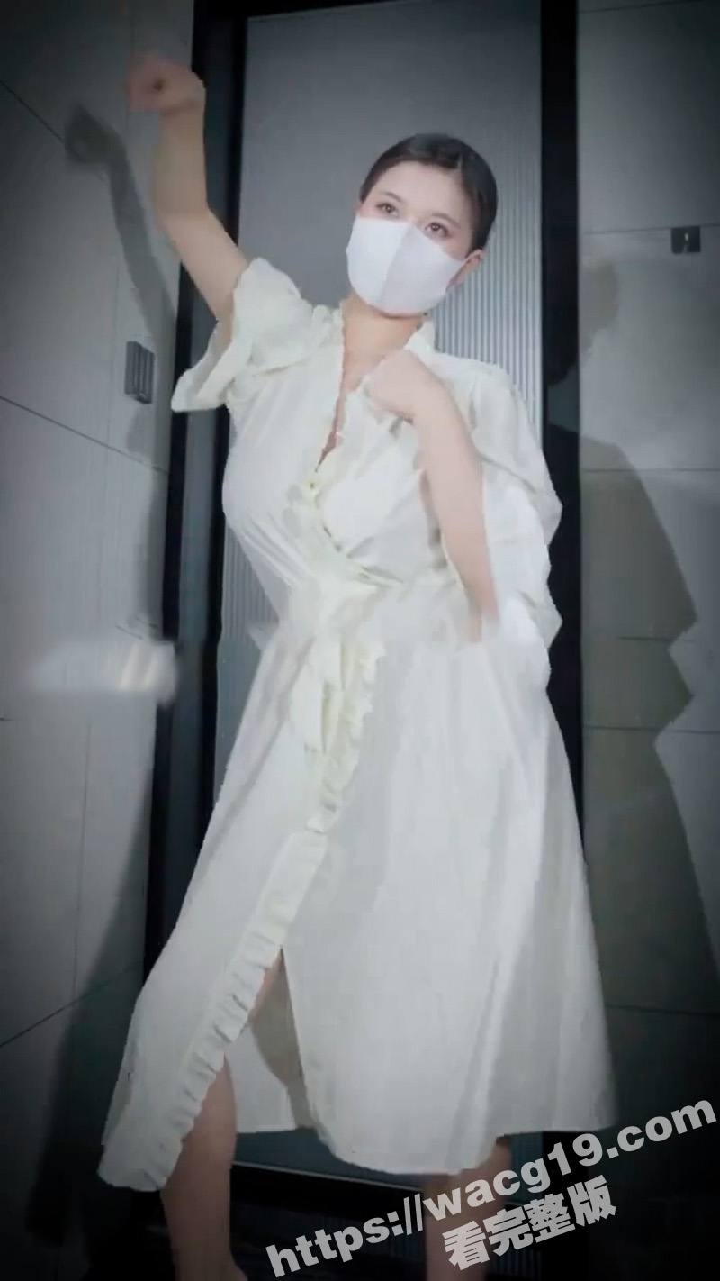 抖音神曲凤舞九天开关灯变装秀合集再出新作 女神变婊子只在一瞬间 让你一次性看过瘾