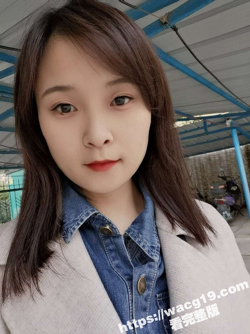 工厂前台少妇背着丈夫出轨 成为组长专属骚母狗 扩阴喝尿全能接受 沉迷性虐游戏无法自拔