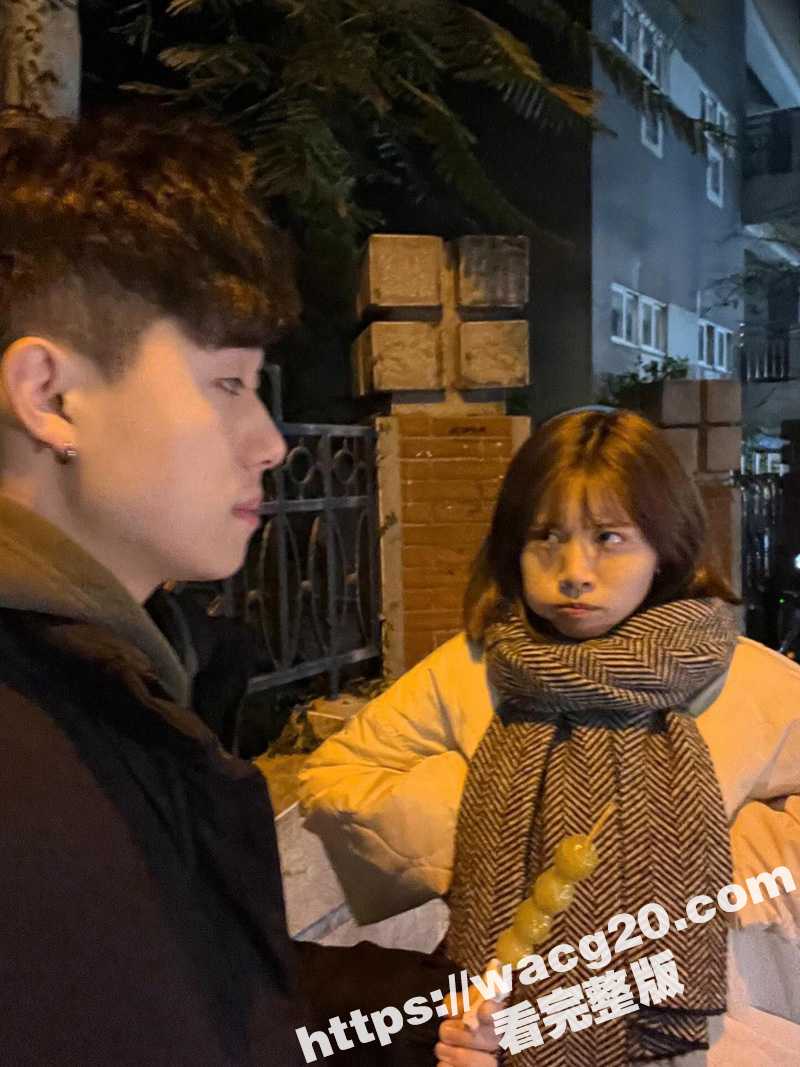 湾湾超可爱嫩妹 背着相关图片