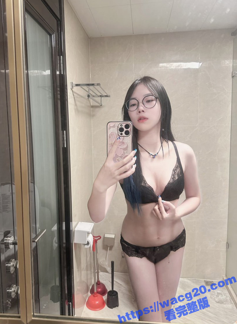 约炮反差母狗眼镜娘 相关图片