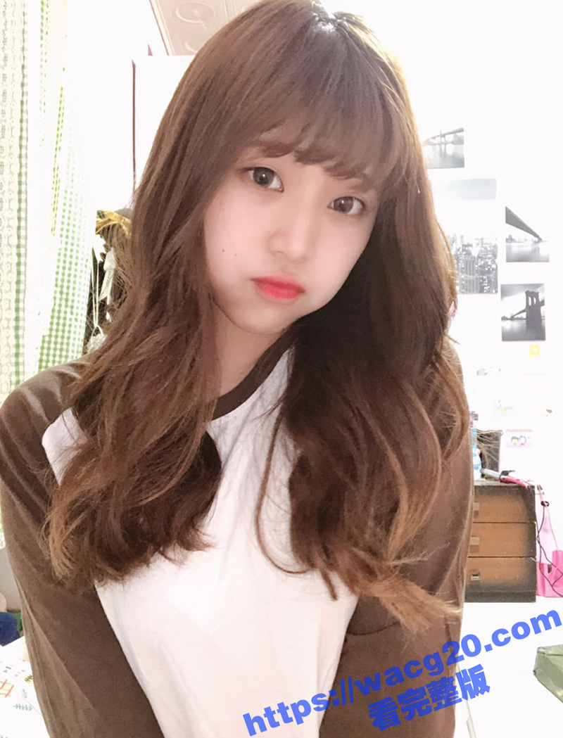 约炮极品校花嫩妹 周末出来赚零花钱 下海兼职做骚鸡 被胖大叔疯狂抽插 各种姿势爆操