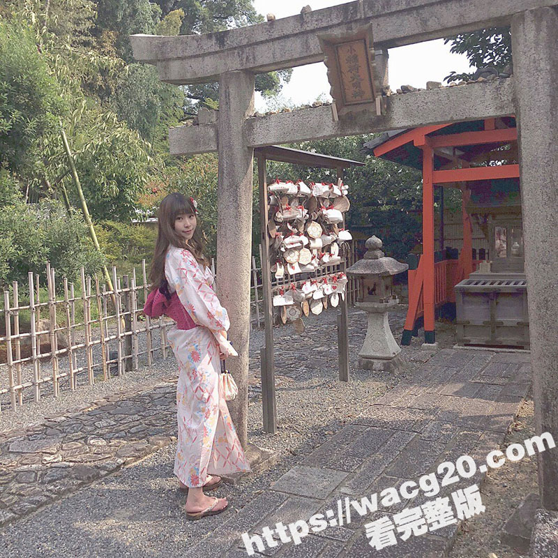 约炮极品校花嫩妹 周相关图片