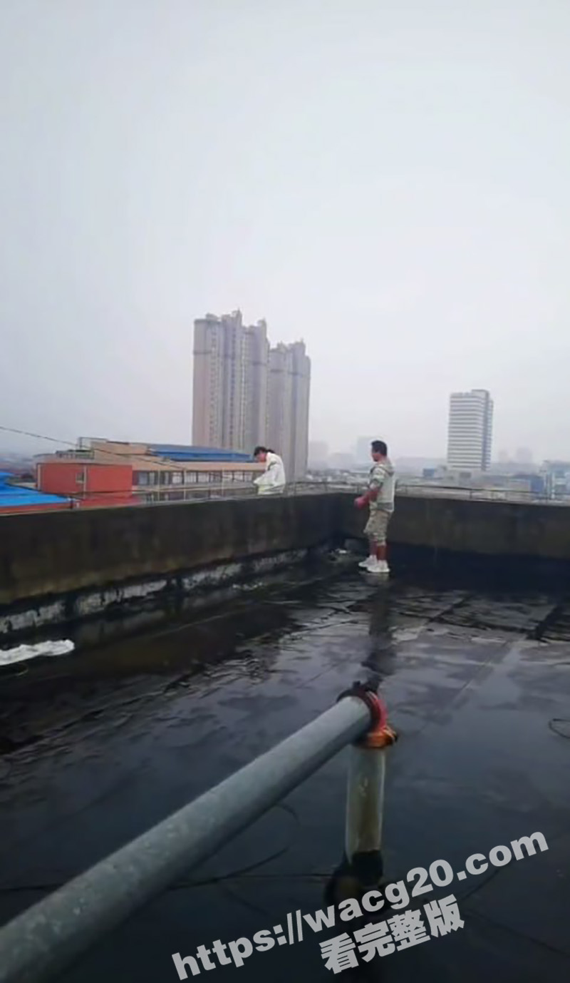 江苏女孩跳楼轻生幸被相关图片