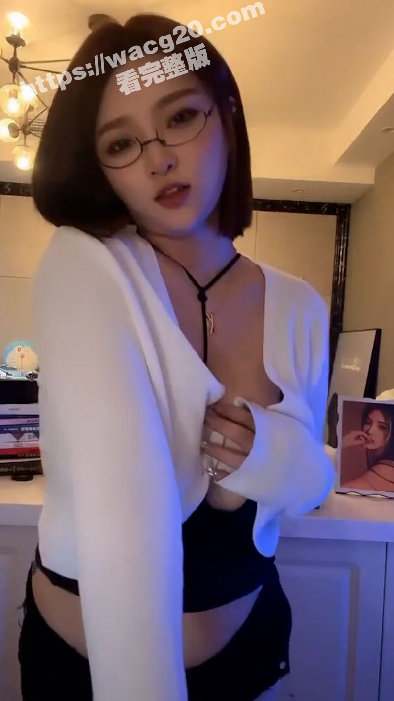 抖音女网红主播露点精选汇总一口气看过瘾 极致擦边诱惑大合辑让你血脉喷张