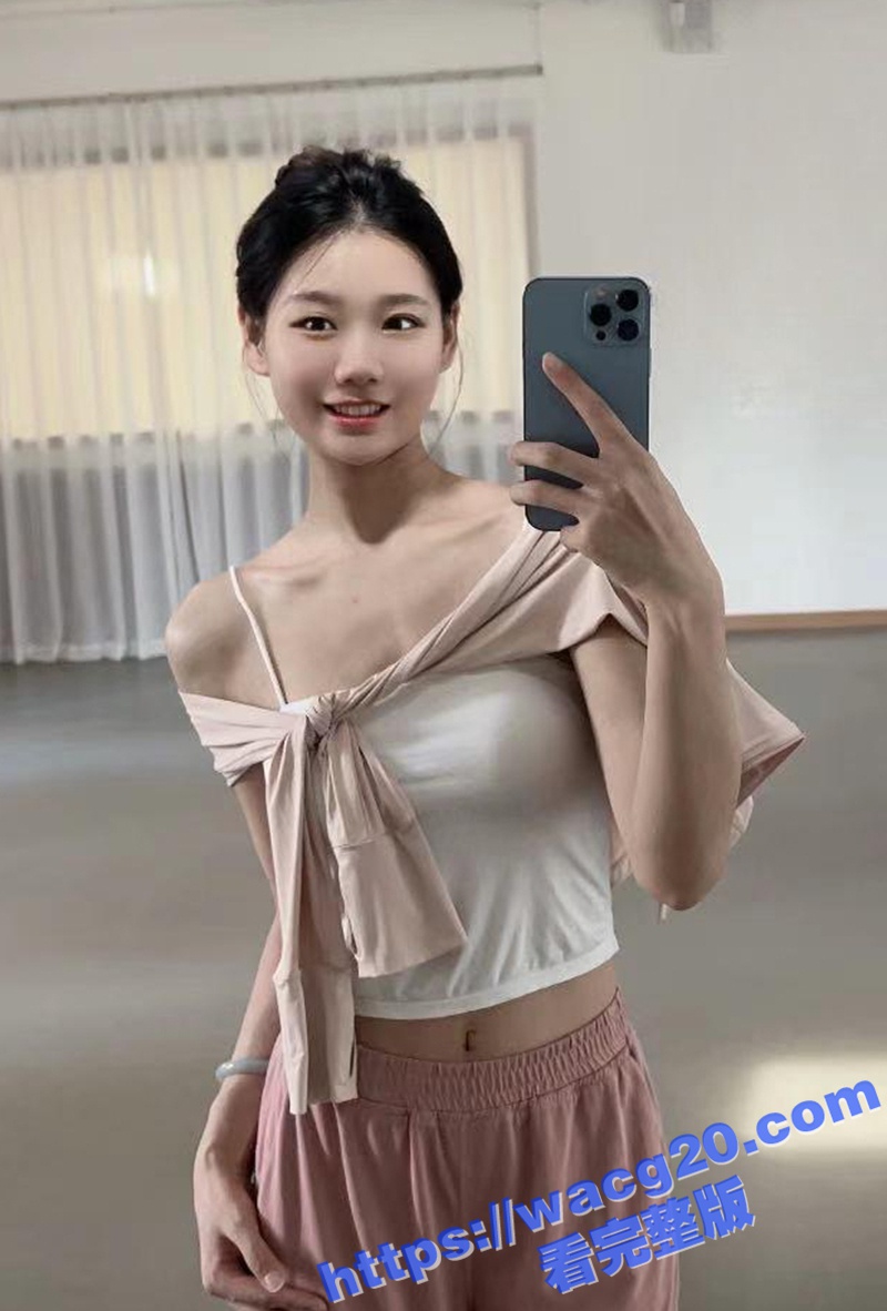 韩国清纯女大学生被财相关图片
