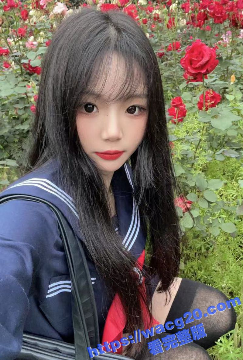 徐州医科大学清纯学生妹 温婷婷 身穿情趣内衣被男友滴蜡调教 后入抽插 完全是个肉便器