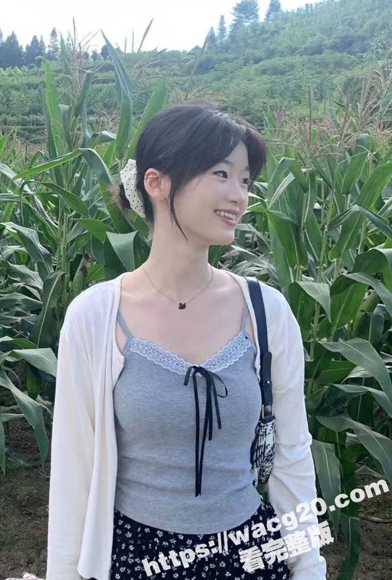 兄妹乱伦 休年假回村相关图片