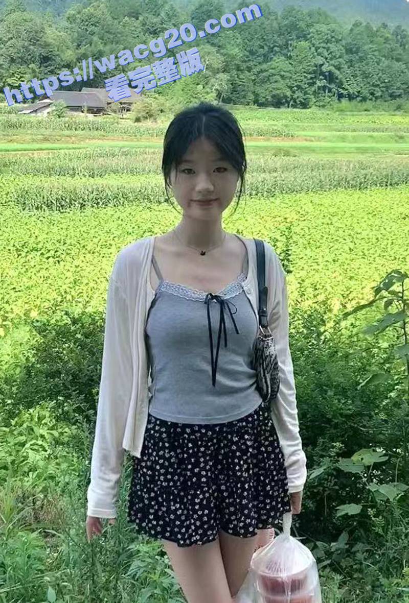 兄妹乱伦 休年假回村相关图片
