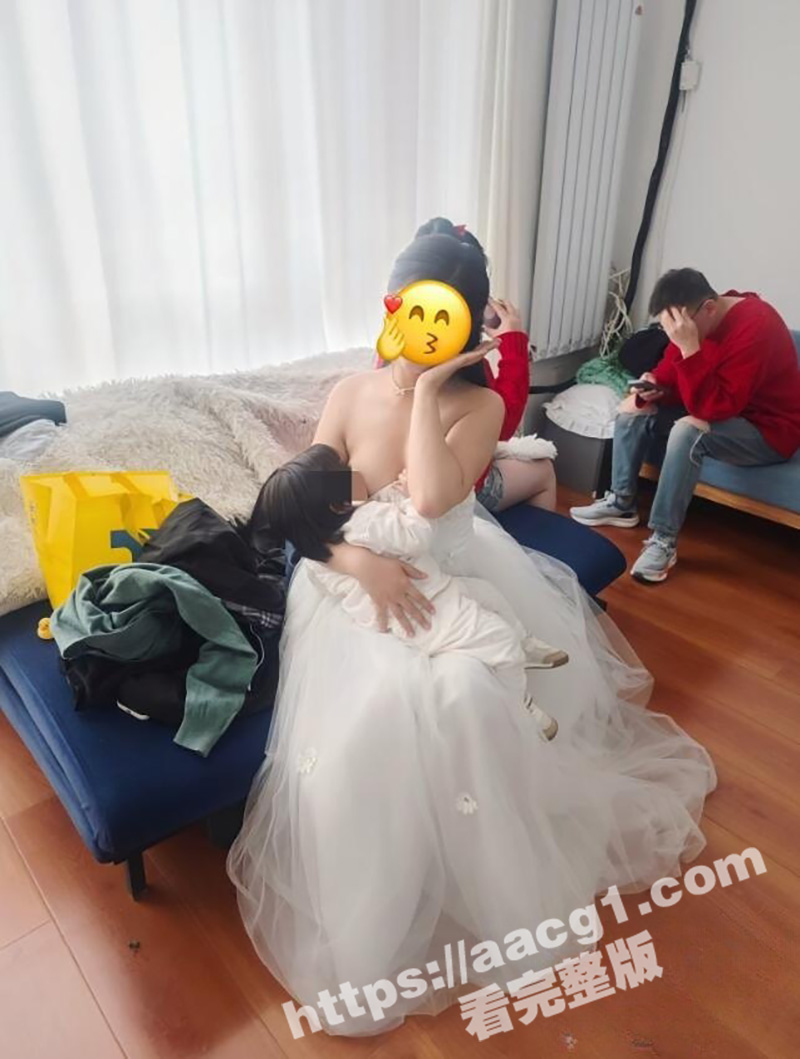 刚生产人妻 小七七 相关图片