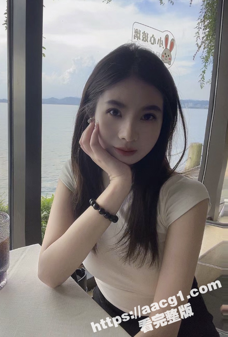 约炮顶级颜值实习模特 绝色颜值极致口活 莞式服务堪比技师让人欲罢不能