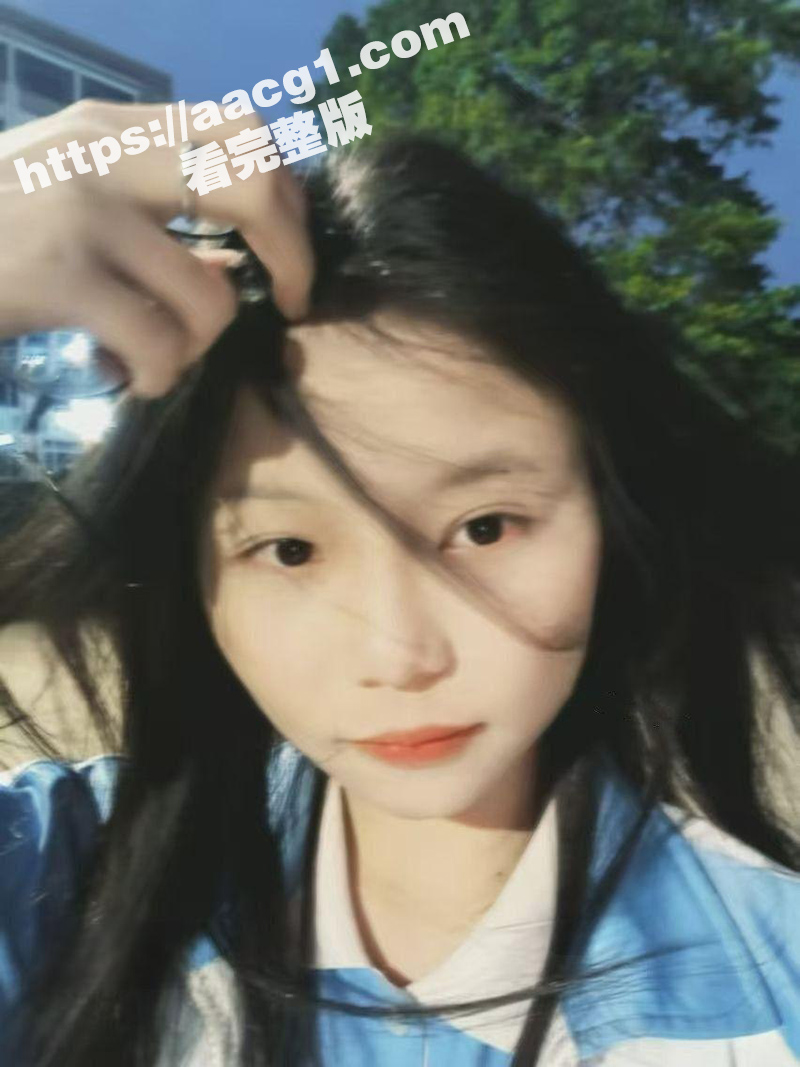 武汉传媒学院李若晴 高颜值清纯反差学妹 被炮友调教曝光 口交深喉母狗属性拉满