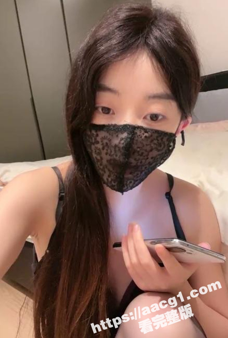 网红福利姬 小粉馒头菲菲 黑丝巨乳情趣诱惑 骚气直播露奶露穴 道具自慰 尽显母狗本色